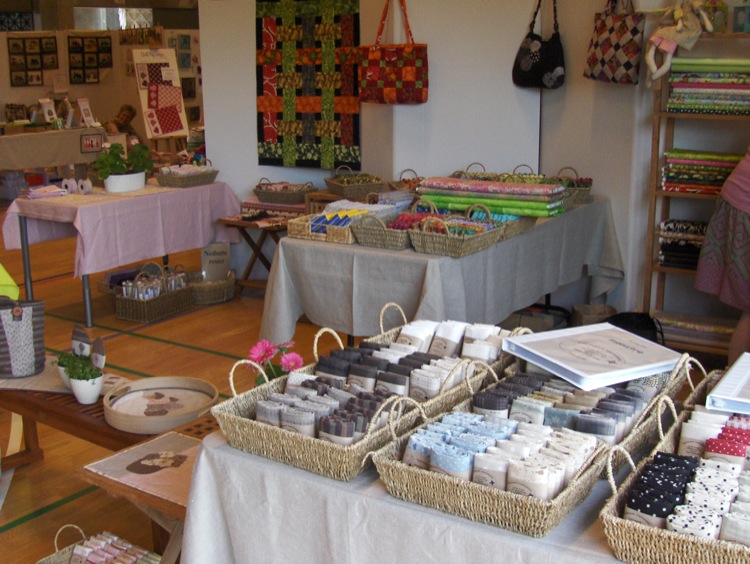 gal/Quiltefestival_i_Middelfart_2008/Butikker/quiltefestival2008,fredag026.JPG